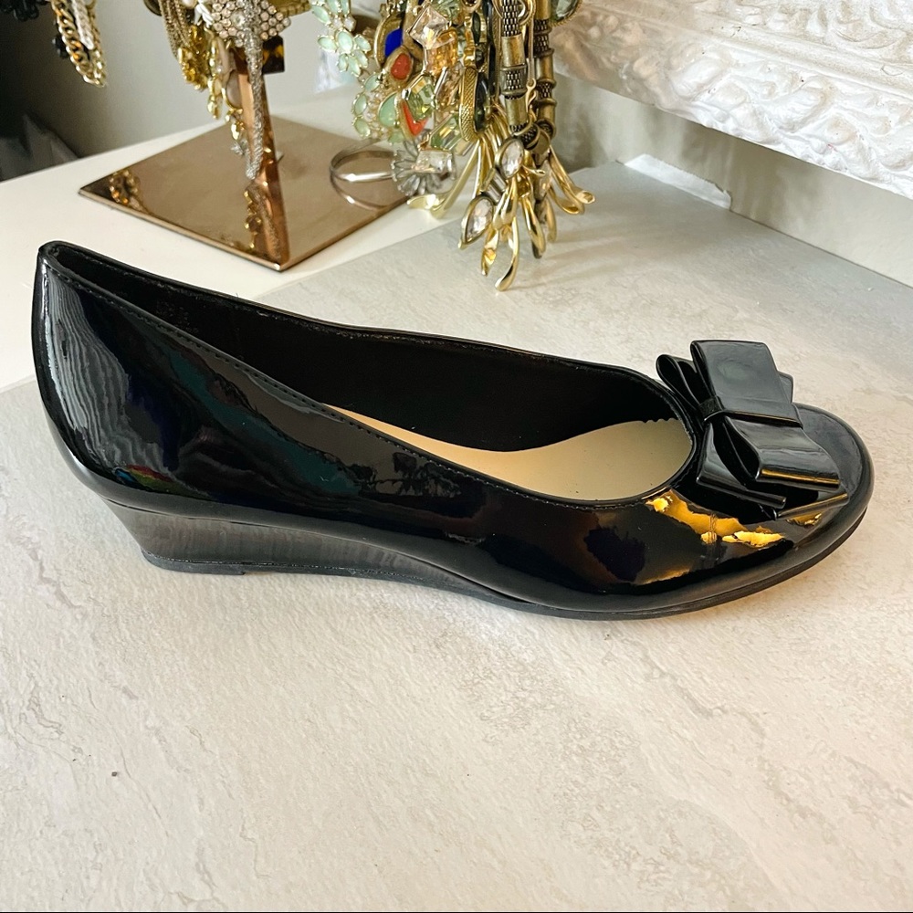 3/$20 American Eagle wedges